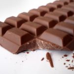 Cyril chocolat: 
Tablette (chocolat noir, au lait, blanc): Prix: 3,50 €
Tablette fourrée: Prix: 3,50
